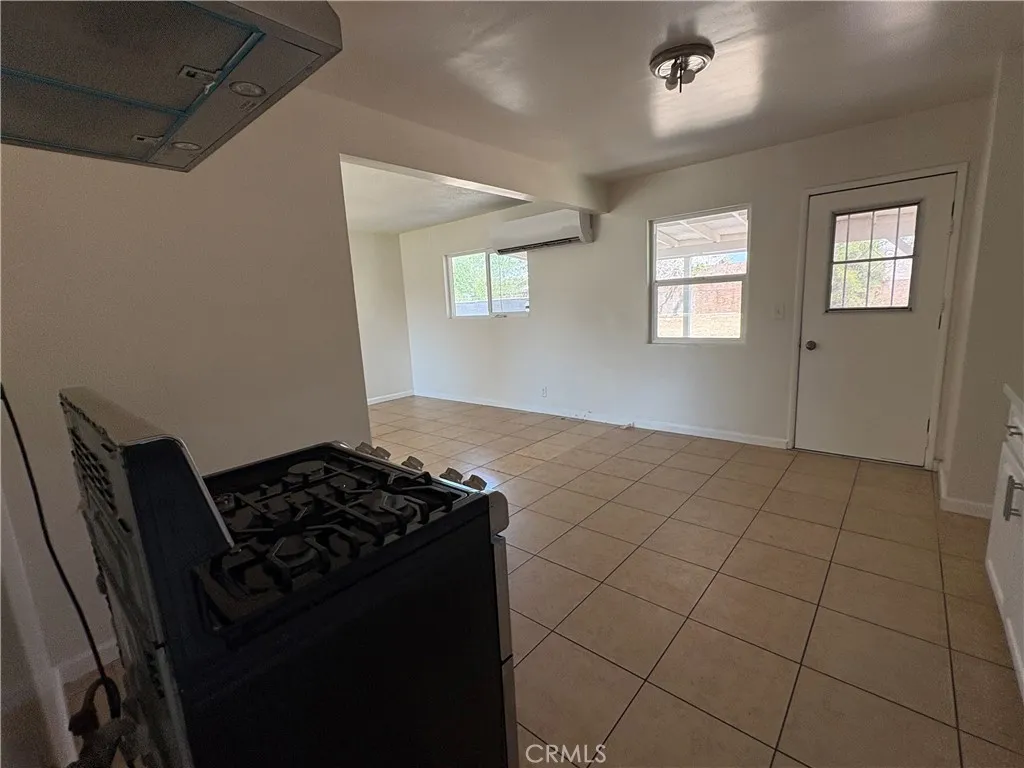 Additional image 23 of 2004 W 15th St, San Bernardino, CA 92411