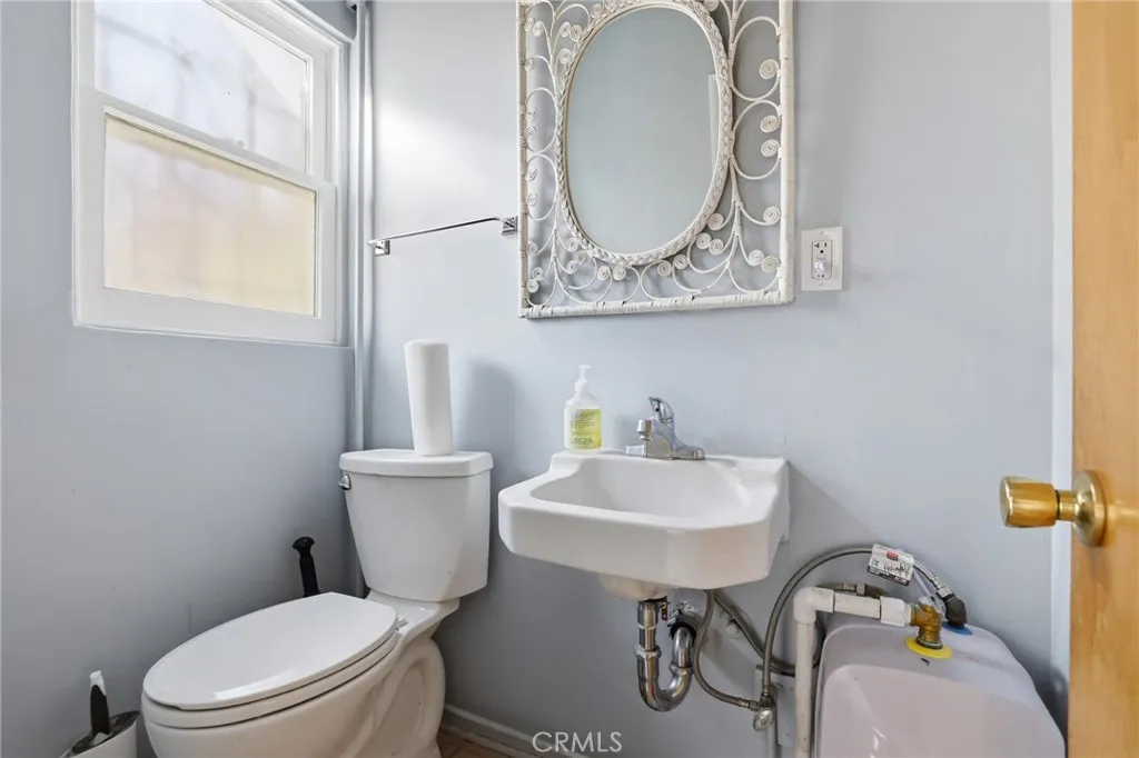 3521 Ocean View Blvd, Glendale, CA 91208