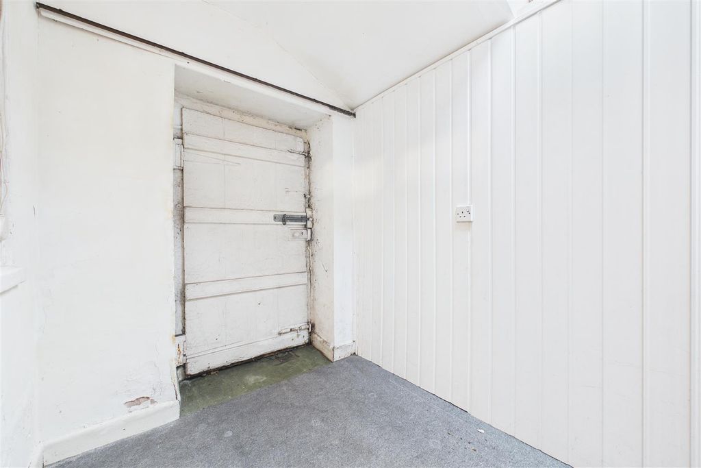 Additional image 14 of 2 bed semi-detached house for saleWaters Lane, Westbury-On-Trym, Bristol BS9