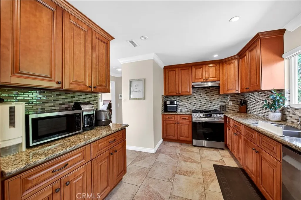 Additional image 28 of 1516 W 5th Street, San Pedro, CA 90732