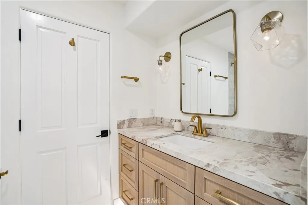 Additional image 71 of 710 Manhattan Beach Boulevard, Manhattan Beach, CA 90266