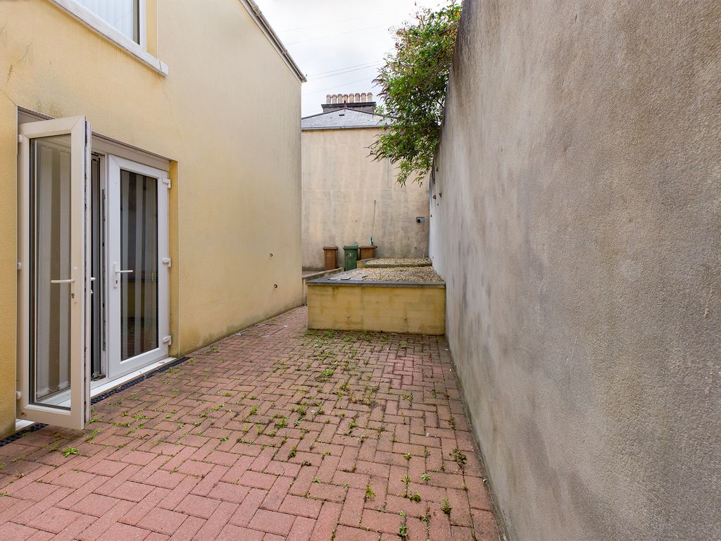 Additional image 13 of 4 bed end terrace house to rentGrenville Road, St Judes PL4