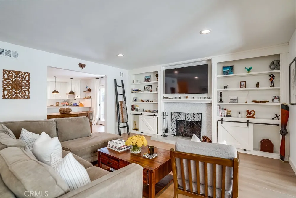 Additional image 92 of 20619 Martha St, Woodland Hills, CA 91367