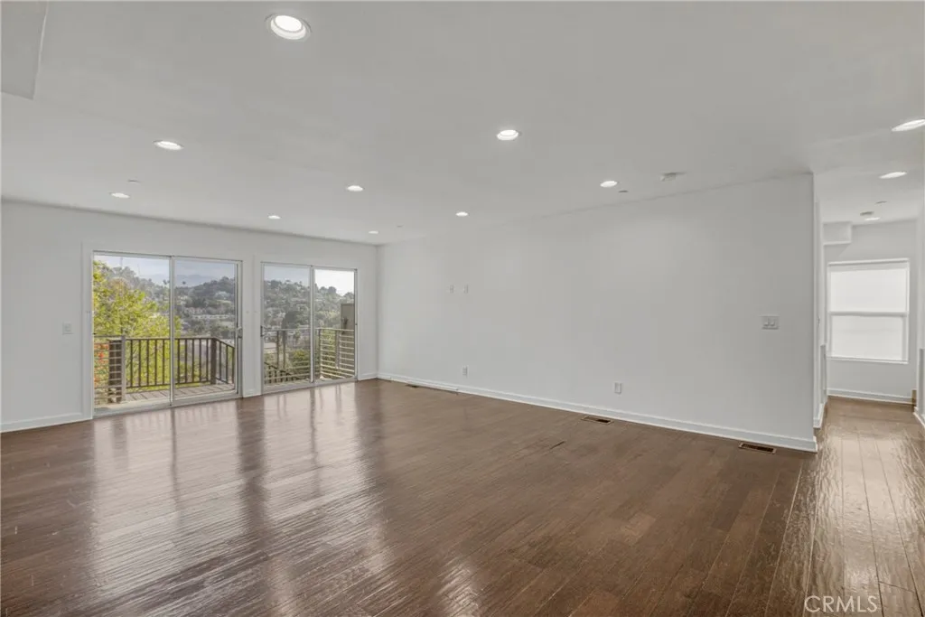 Additional image 12 of 3439 Winslow Dr, Los Angeles, CA 90026