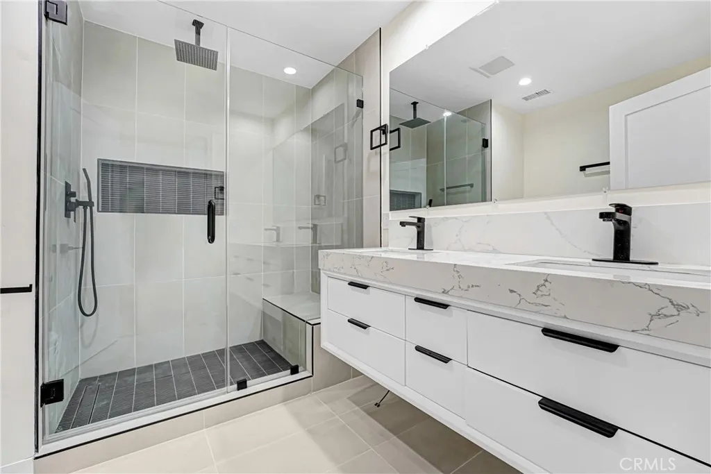 Additional image 47 of 18216 Hartland Street, Reseda, CA 91335