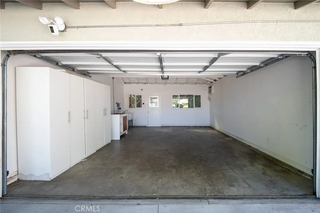 18228 Keswick St, Reseda, CA 91335