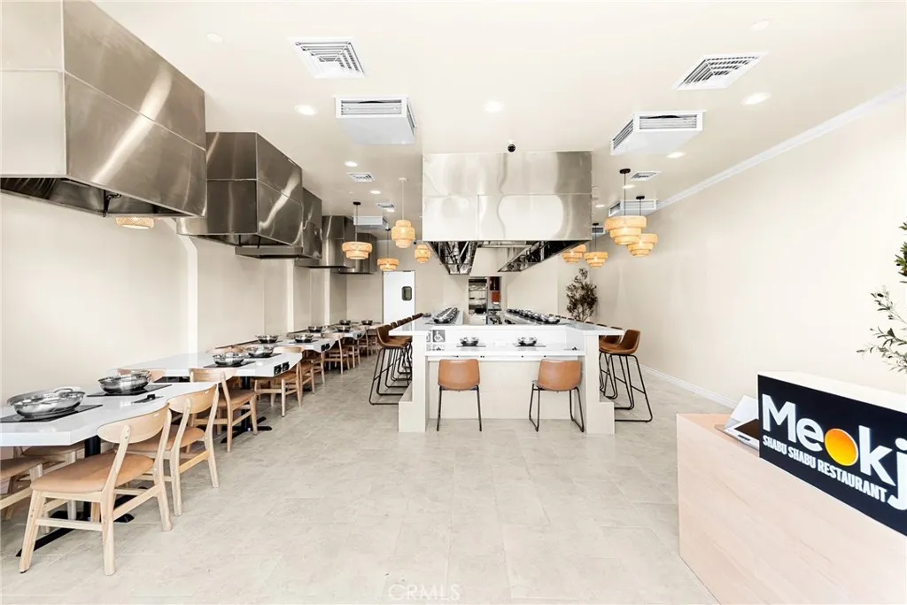 Additional image 2 of 1078 E Hospitality Lane Unit D, San Bernardino, CA 92408