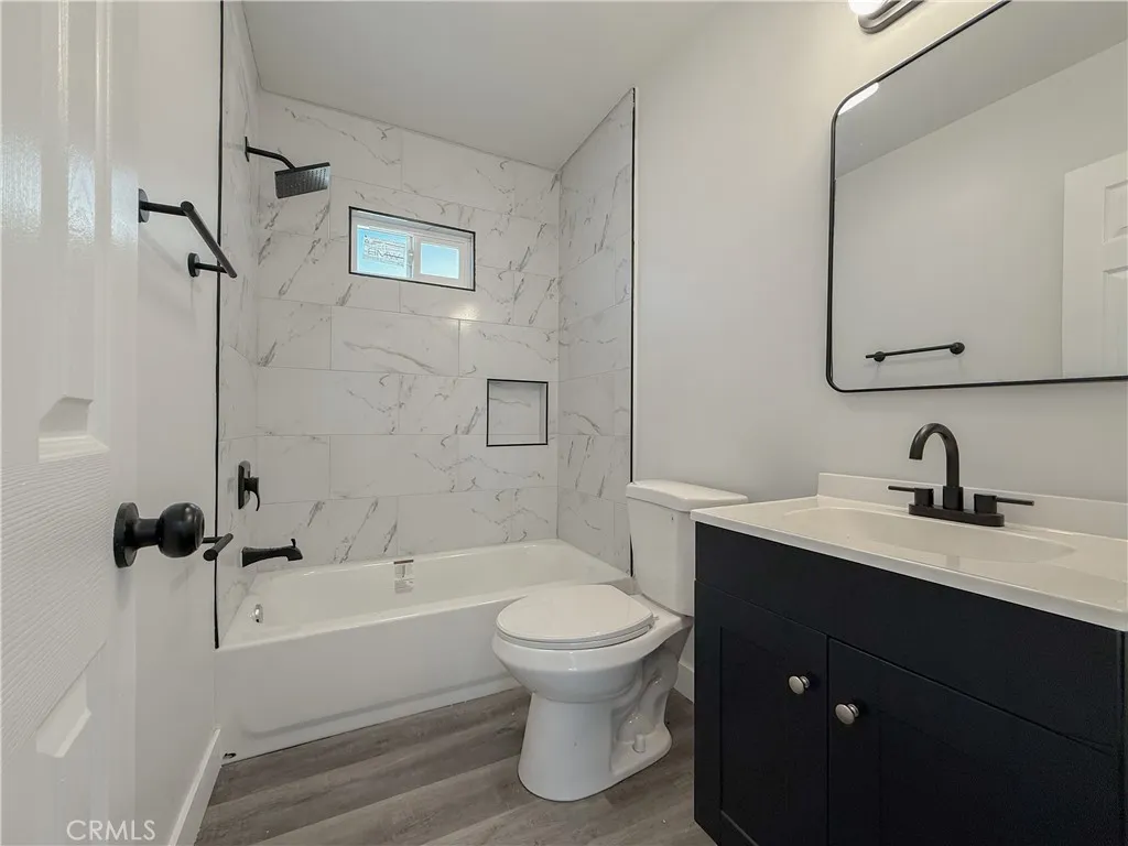 Additional image 15 of 220 W 98th Street, Los Angeles, CA 90003