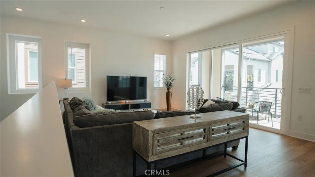 Additional image 4 of 241 Proctor, Irvine, CA 92618