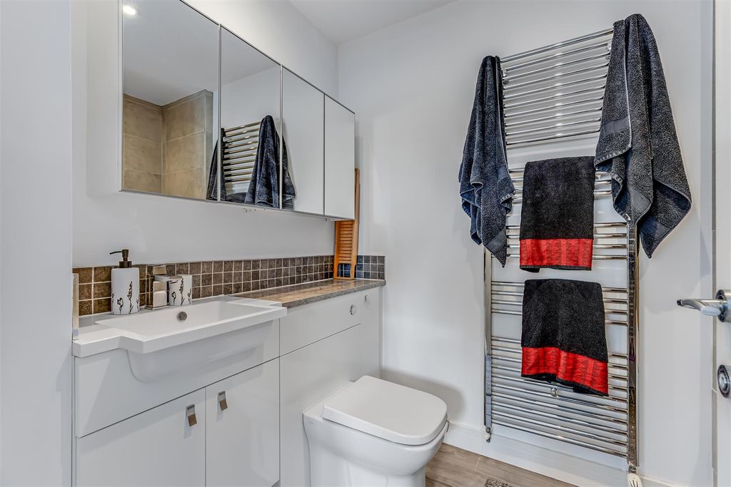 Additional image 14 of 2 bed flat for saleWest View, Ilkley LS29