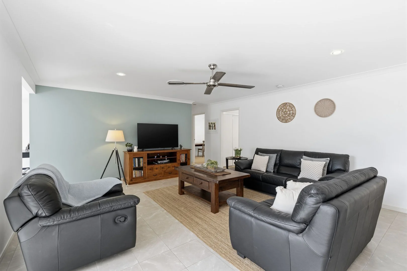 11 Blackall Road, Murrumba Downs QLD 4503 photo 4