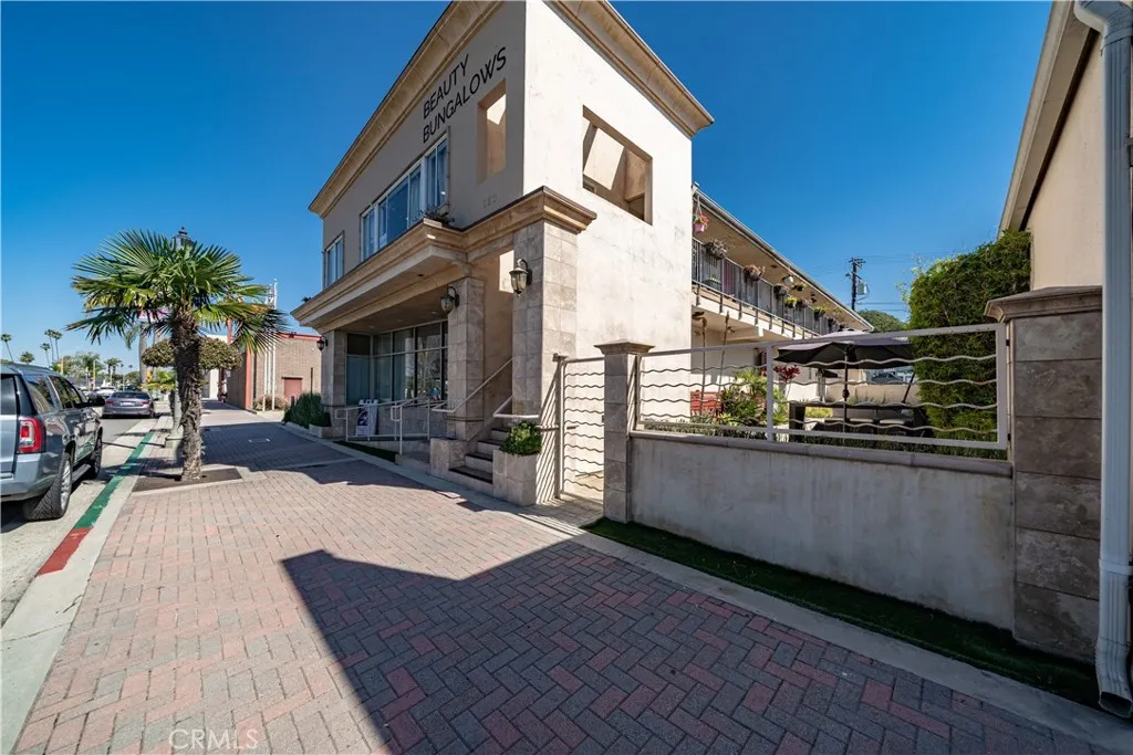 Additional image 30 of 526 Main St, Huntington Beach, CA 92648