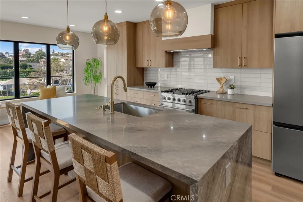 Additional image 13 of 5309 Maymont Dr, Los Angeles, CA 90043