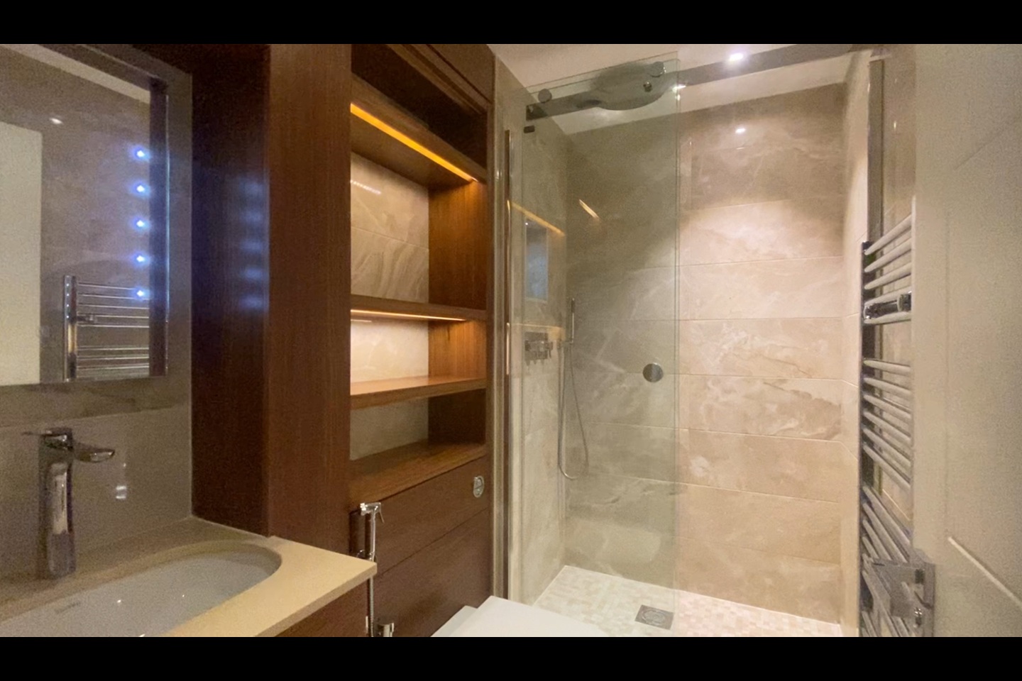 2 Bed Flat, Bridge Place, SW1V, N1 7GU photo 3