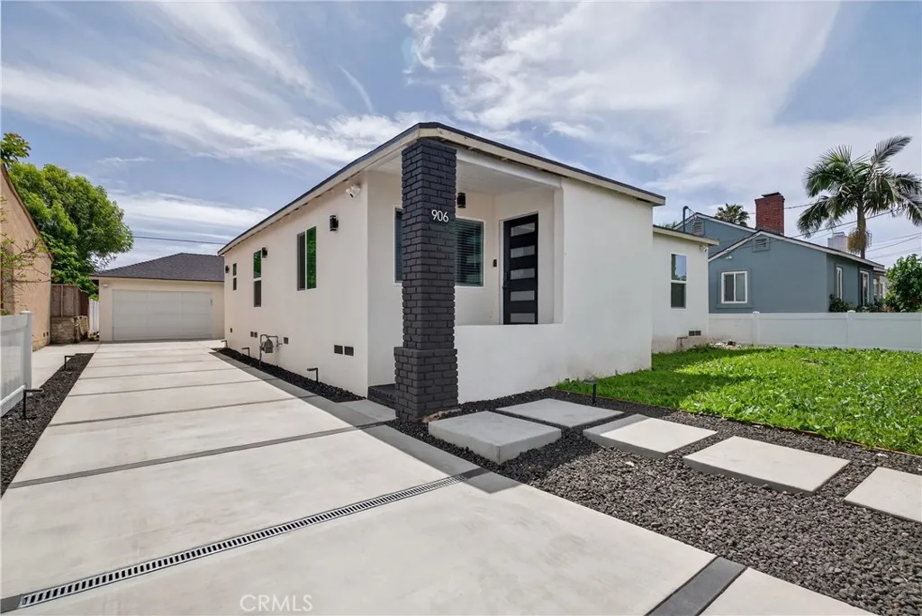 Additional image 3 of 906 W poplar Street, Compton, CA 90220