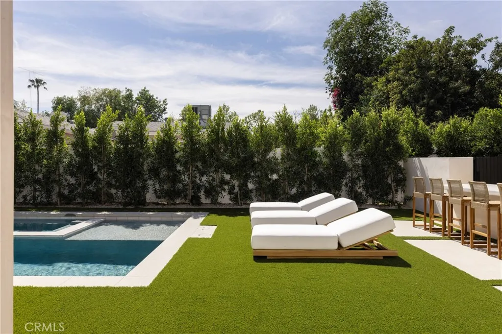 Additional image 10 of 15202 Hesby Street, Sherman Oaks, CA 91403