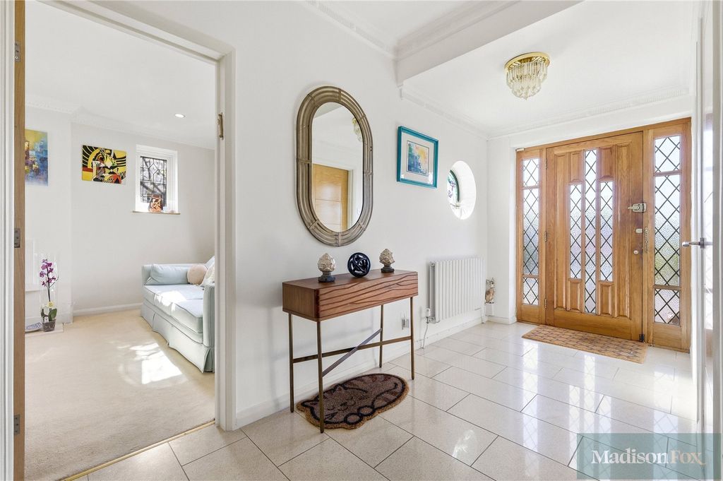 Additional image 3 of 5 bed detached house for saleParkland Close, Chigwell, Essex IG7