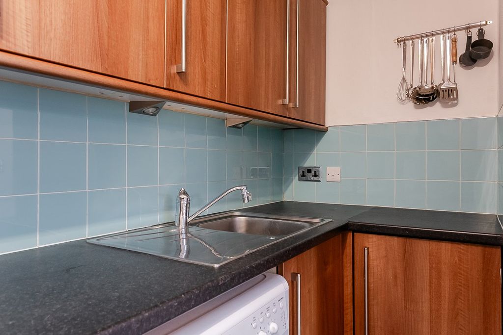 Additional image 7 of 1 bed flat for saleHenderson Street, The Shore, Edinburgh EH6