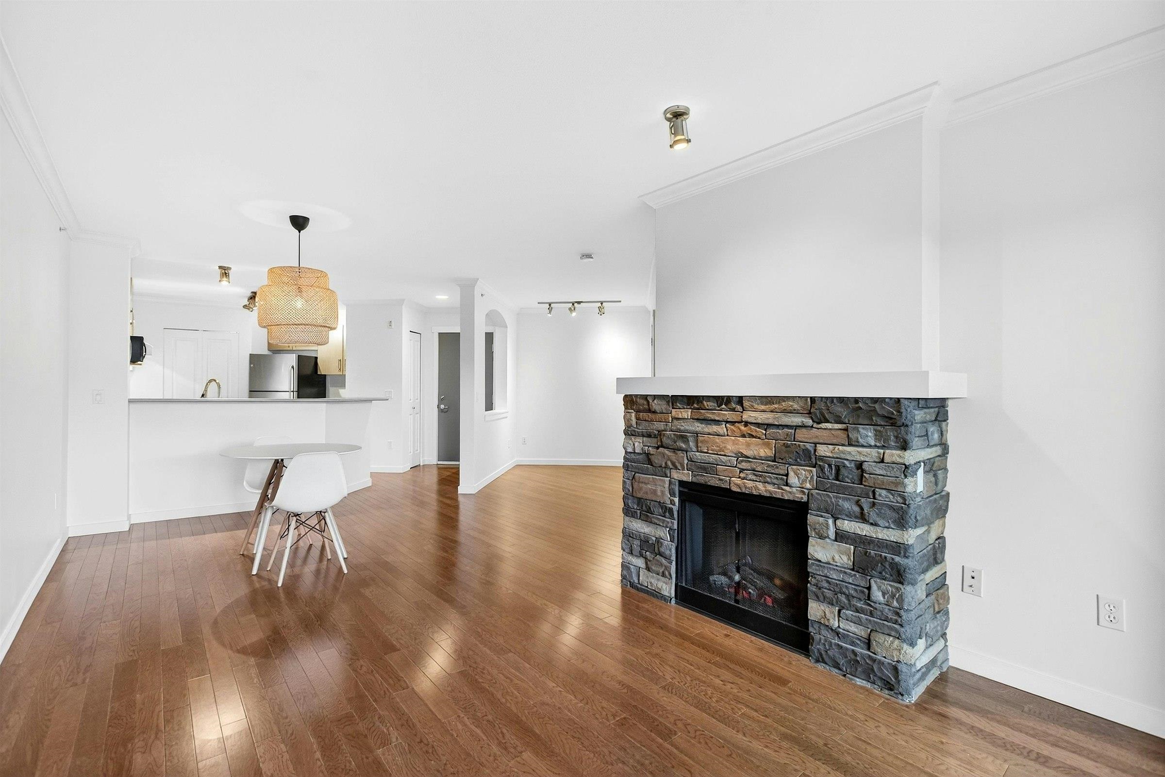 4xx-300 Klahanie Drive, Port Moody, BC, V3H 5K8