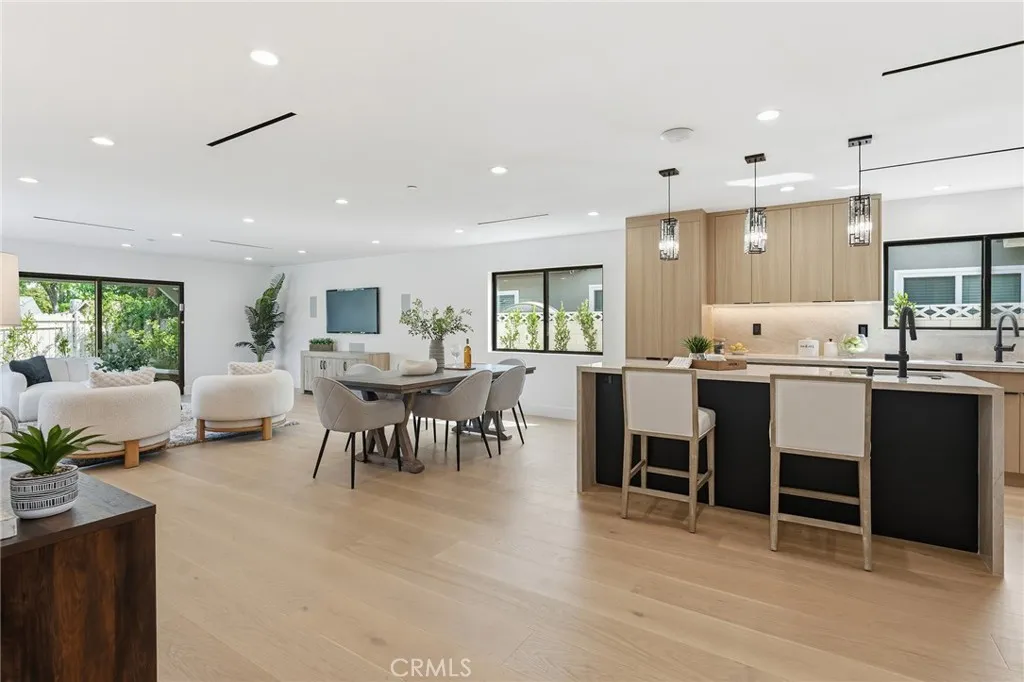 Additional image 6 of 23463 Sylvan Street, Woodland Hills, CA 91367