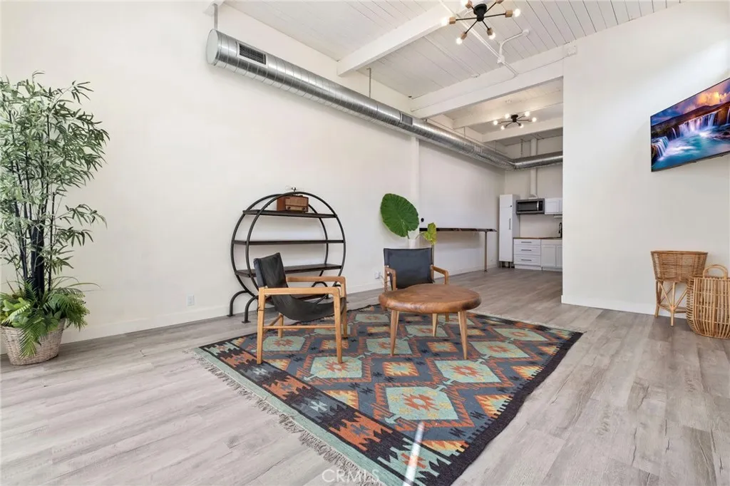 Additional image 22 of 555 E 3rd St, Long Beach, CA 90802