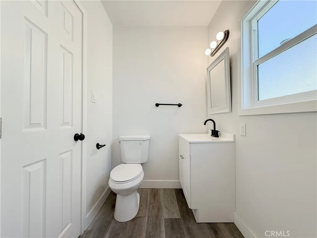 Additional image 38 of 220 W 98th Street, Los Angeles, CA 90003