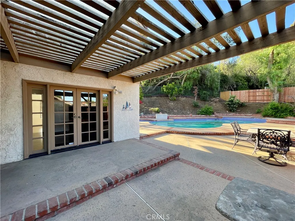 934 Paseo Viento, San Dimas, CA 91773