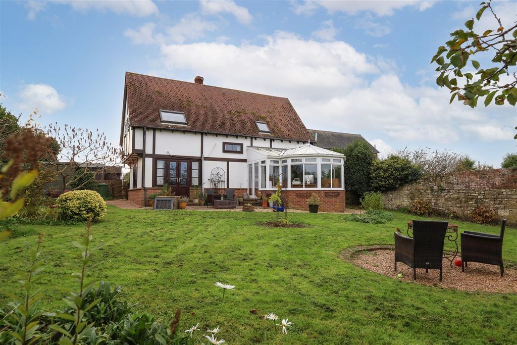 Additional image 19 of 4 bed detached house for saleWellow, Isle Of Wight PO41