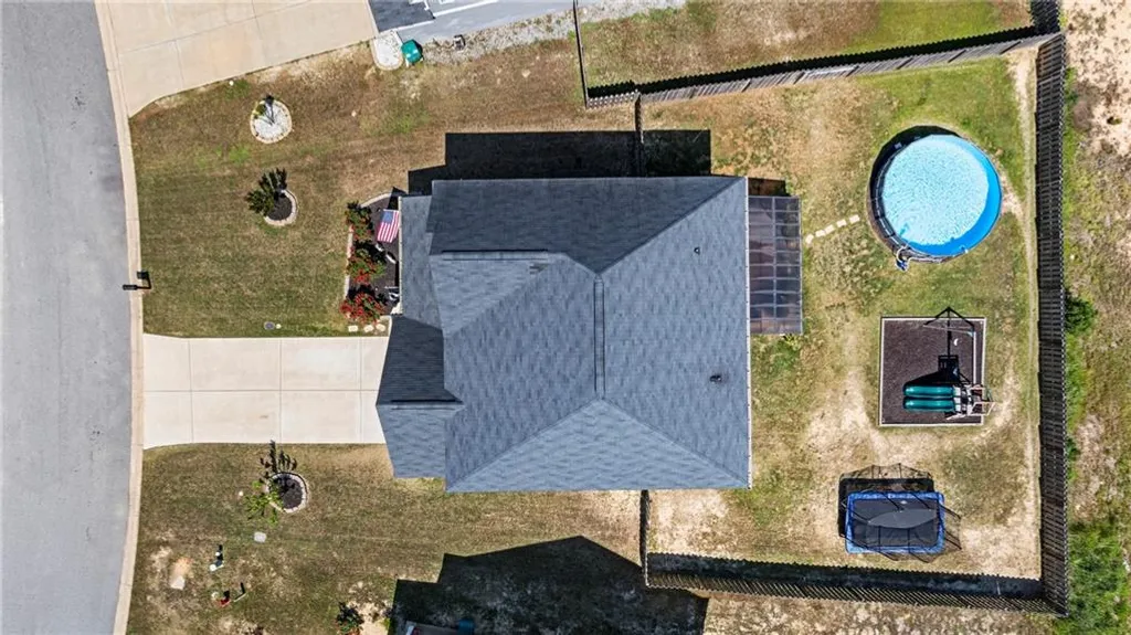 34 Red Oak Place, Smiths Station, AL 36877