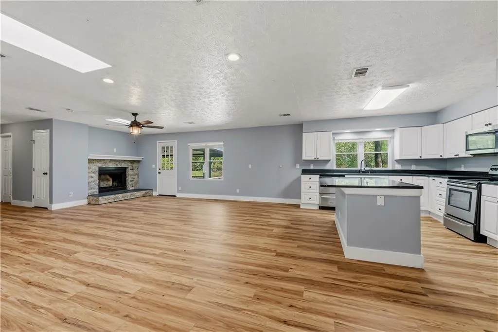 Additional image 15 of 562 Oswichee Rd, Seale, AL 36875
