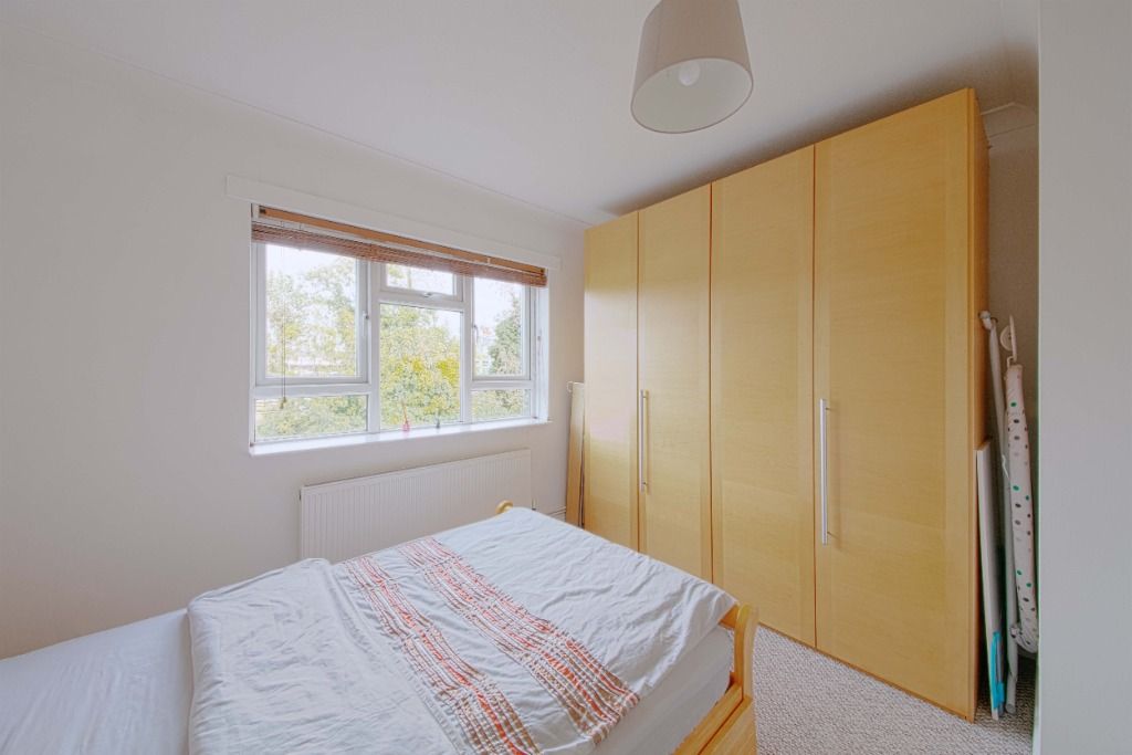 Additional image 7 of 2 bed flat for saleSomerset Lodge, Courtlands, Maidenhead SL6