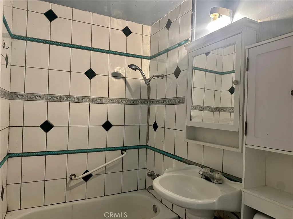 Additional image 47 of 13608 Yukon Avenue, Hawthorne, CA 90250