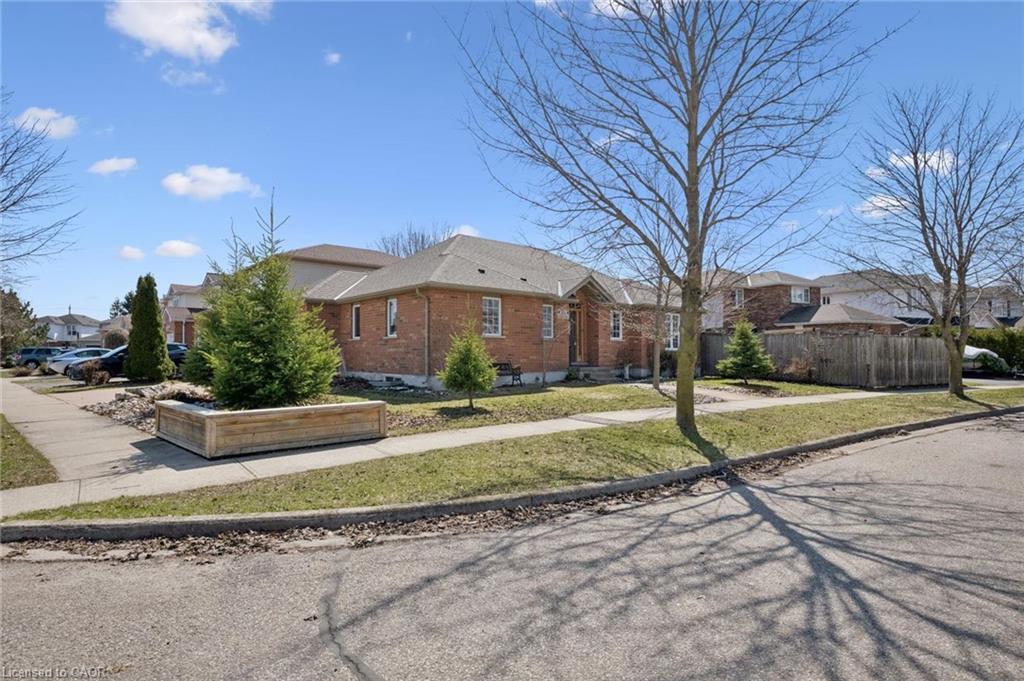 29 Inge Court, Kitchener, ON, N2K 3V7 photo 3