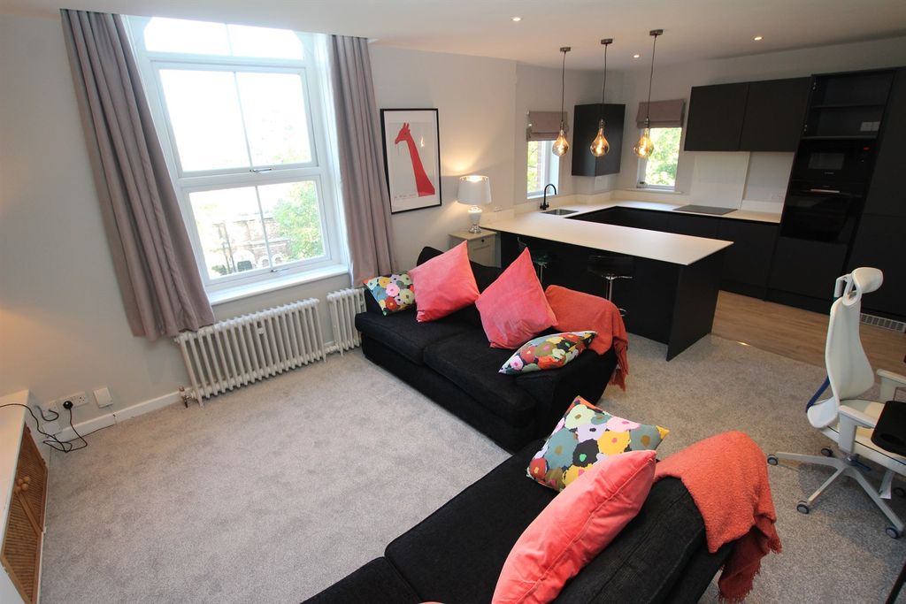1 bed flat to rent4, 8 North Road NG7
