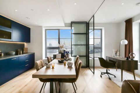 Douglass Tower, Goodluck Hope E14, Room to rent