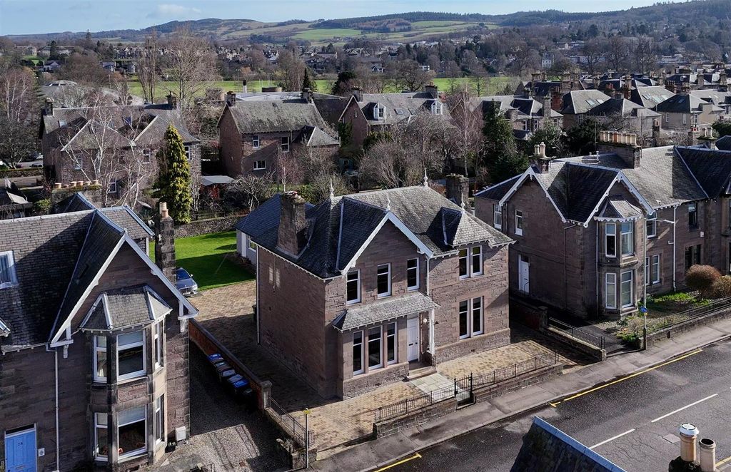 5 bed detached house for sale26 Balhousie Street, Perth PH1