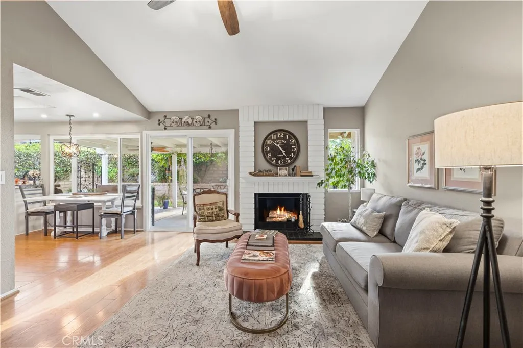 Additional image 25 of 25547 Via Impreso, Valencia, CA 91355