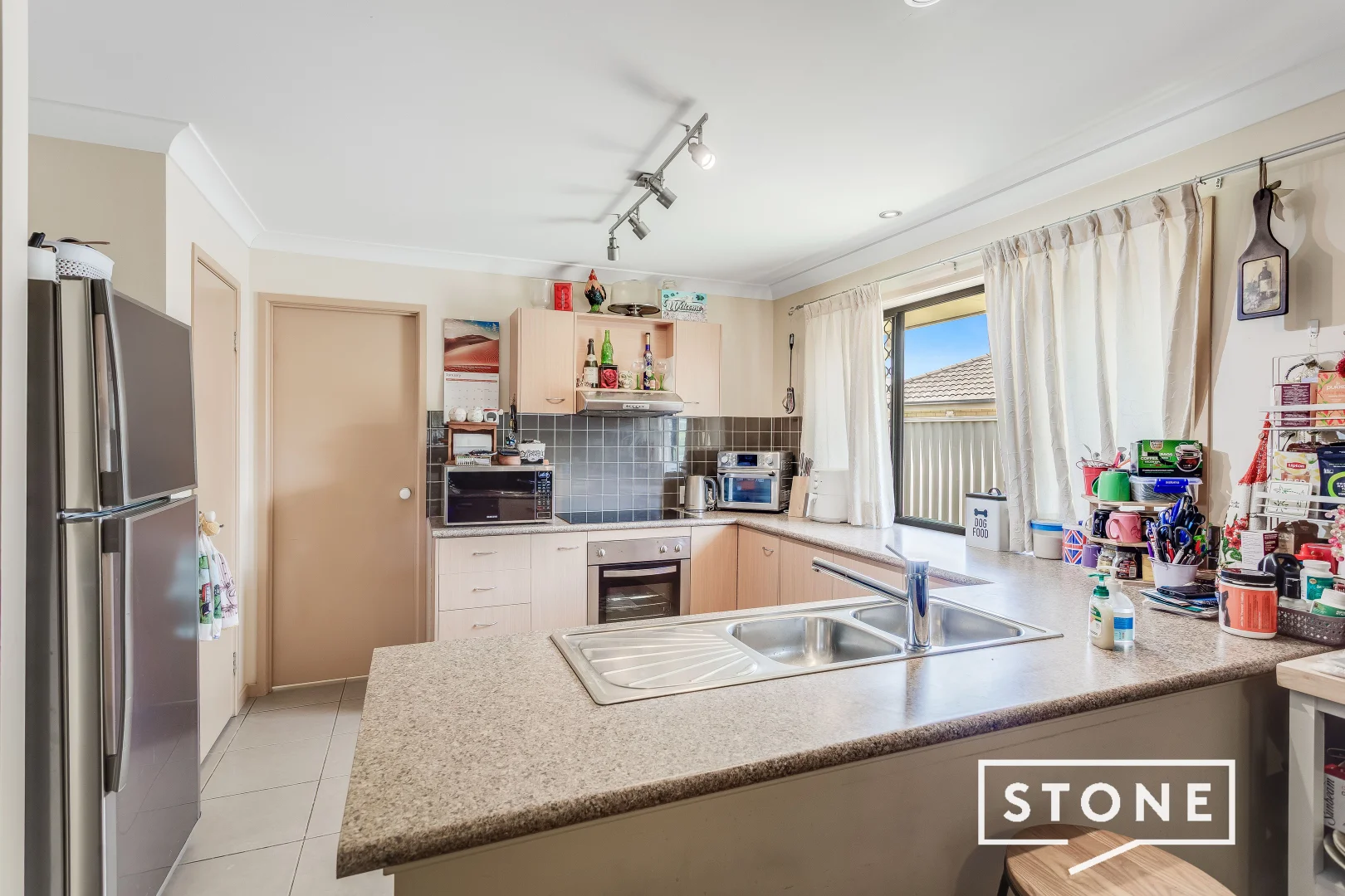 24 Fantail Crescent, Mango Hill QLD 4509 photo 3