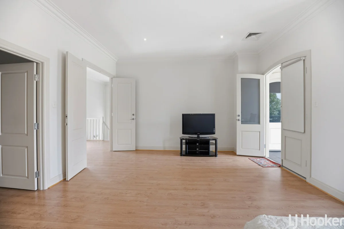 Additional image 30 of 21 The Walk, Mawson Lakes SA 5095