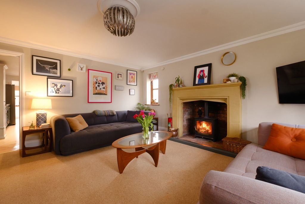 Additional image 6 of 5 bed detached house for saleYew Tree Close, Whitchurch, Ross-On-Wye, Herefordshire HR9