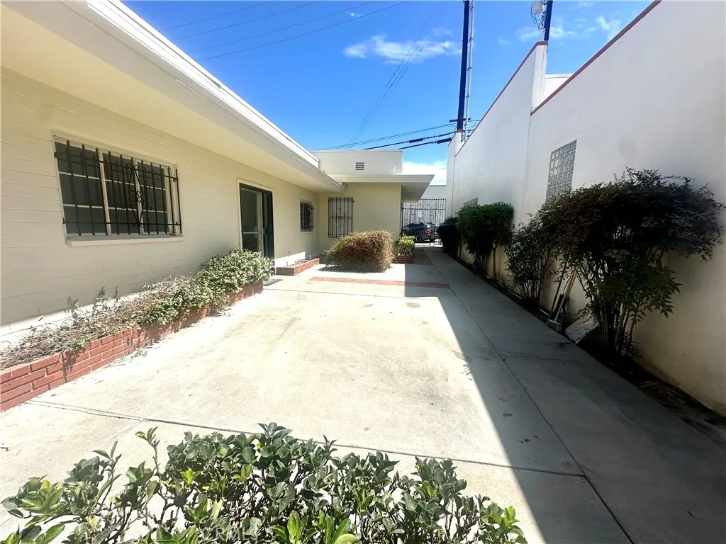 Additional image 9 of 815 S Main St, Corona, CA 92882