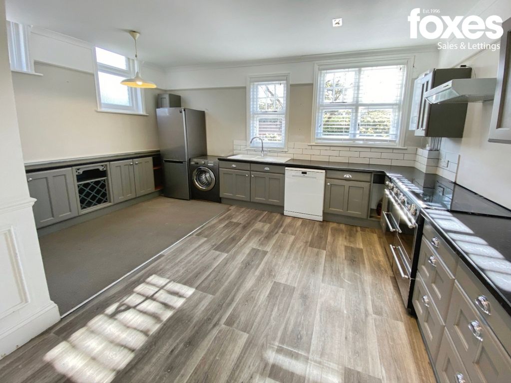 Additional image 2 of 3 bed flat to rentWoodfalls, 9 St. Winifreds Road, Bournemouth, Dorset BH2