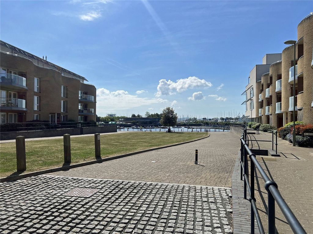 Additional image 14 of 2 bed flat for saleAlmansa Way, Lymington, Hampshire SO41