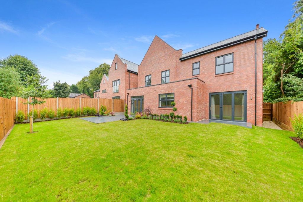 Additional image 4 of 6 bed detached house to rentClaremont Gardens, Norfolk Road, Edgbaston, Birmingham B15