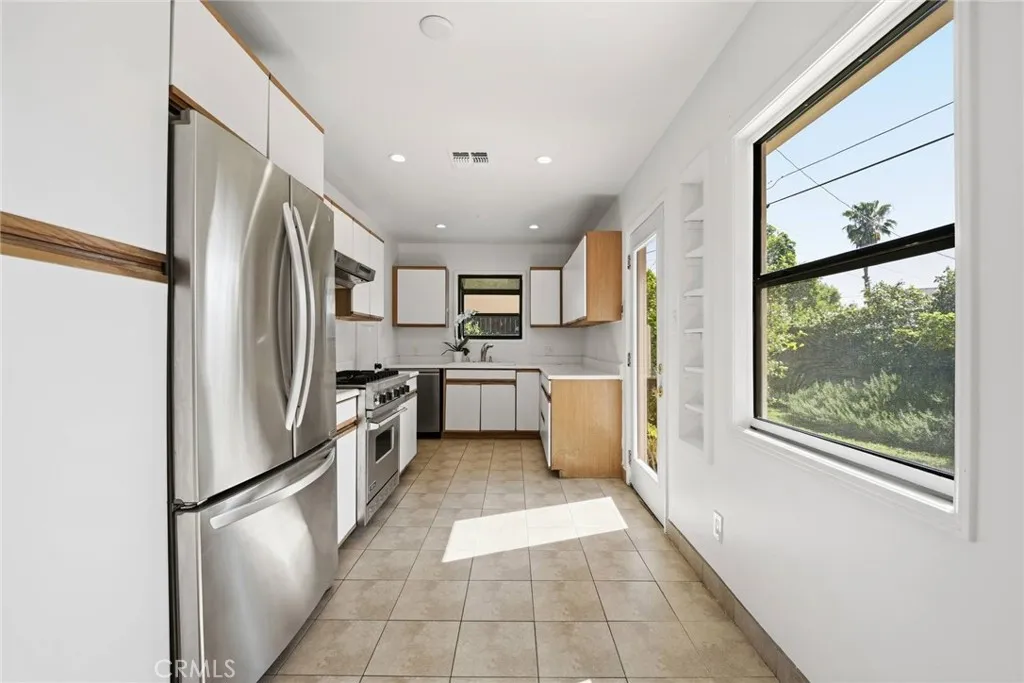 Additional image 36 of 18228 Keswick St, Reseda, CA 91335