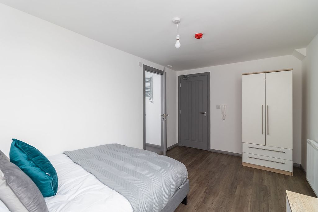 Additional image 7 of Room to rentBelle Vue Road, Leek ST13