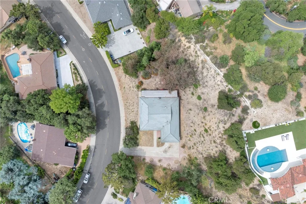 Additional image 113 of 3737 San Augustine Dr, Glendale, CA 91206