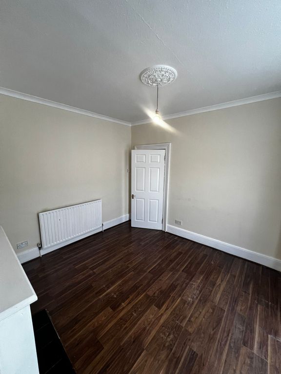Additional image 2 of 3 bed terraced house to rentSpencer Road, Ilford IG3