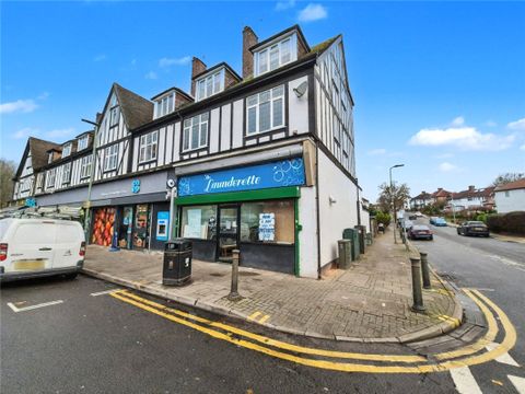 Crescent Way, Orpington BR6