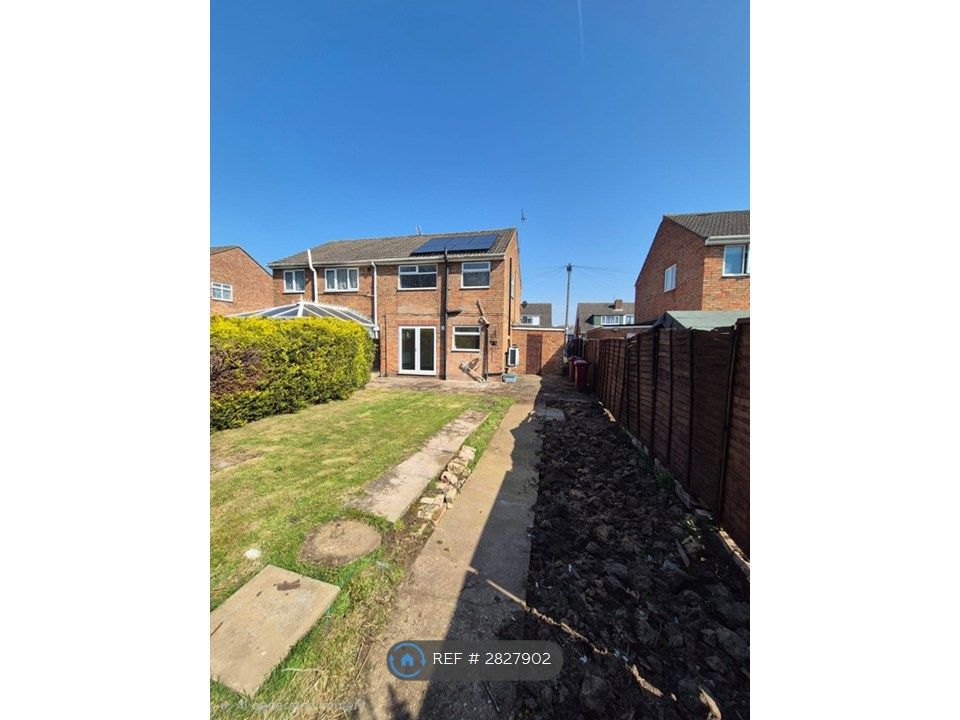 Additional image 2 of 3 bed semi-detached house to rentMeadow Road, Scunthorpe DN17